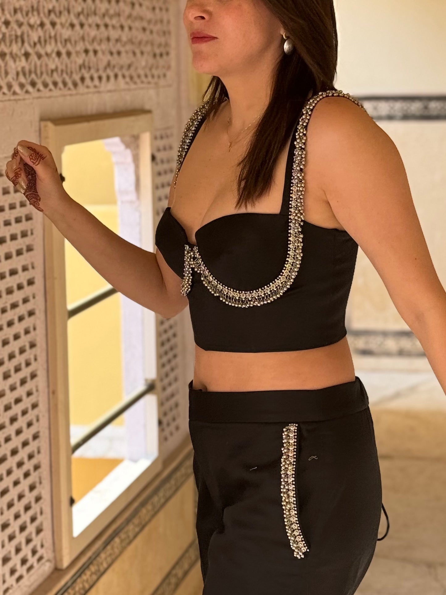 Tula Bralette Black