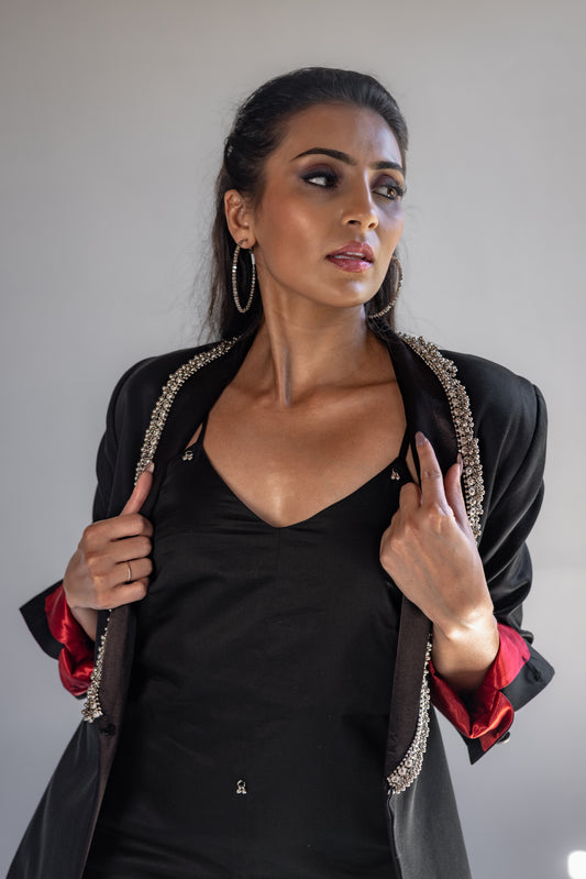 Nila Blazer